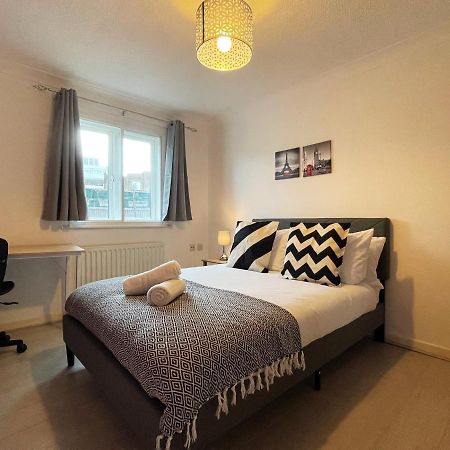 Jessica'S Place At Whitechapel London Exterior foto