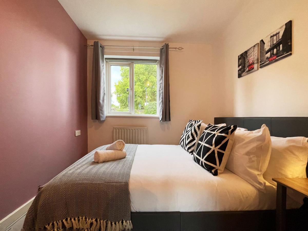 Jessica'S Place At Whitechapel London Exterior foto