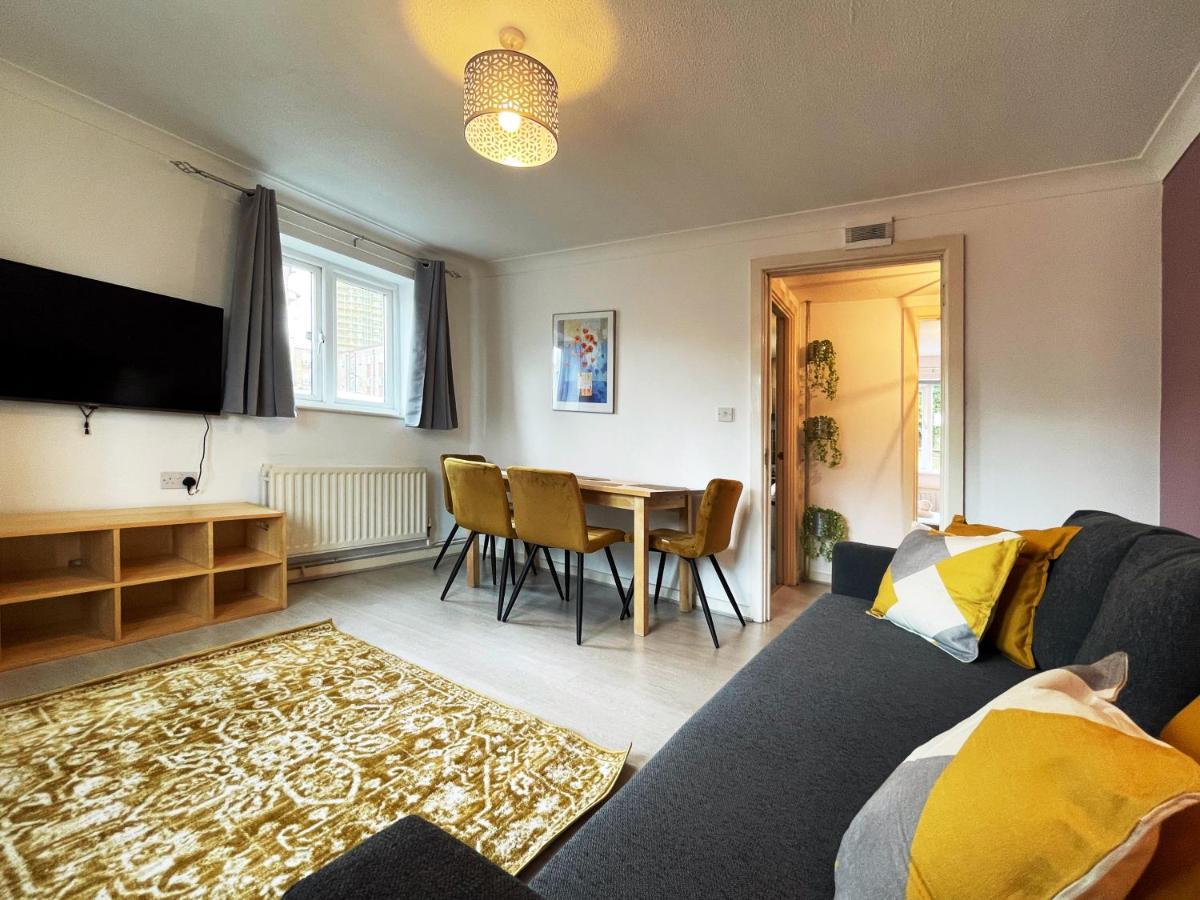 Jessica'S Place At Whitechapel London Exterior foto